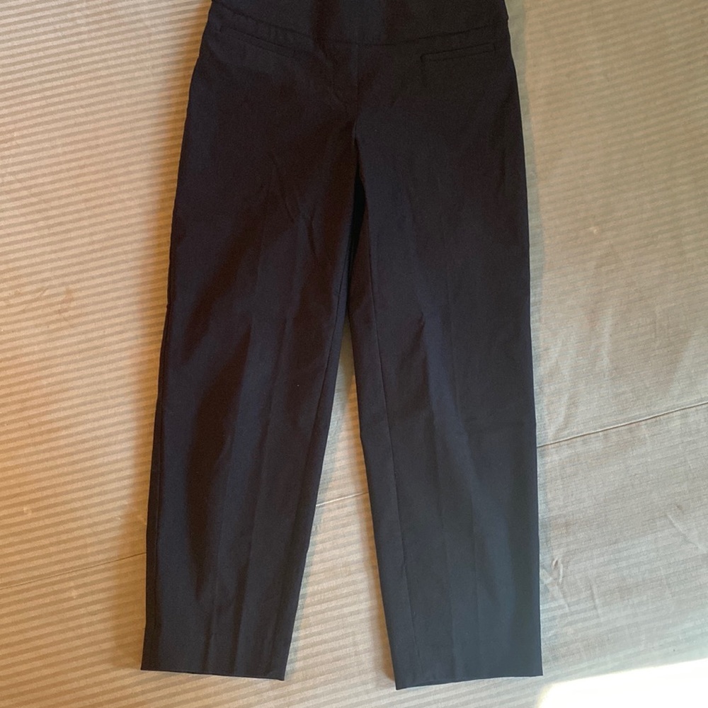 Apt 9 Black pull On Ankle Pants.